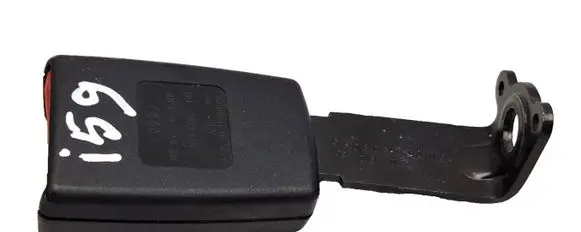Rear seatbelt buckle