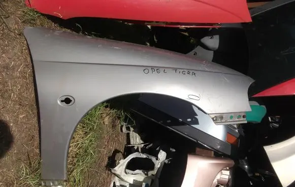 Opel Tigra A Fender