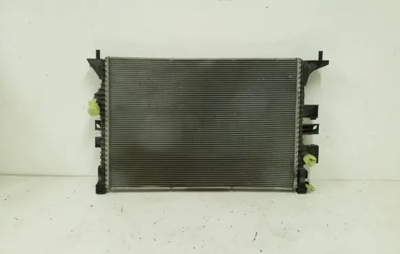 Ford Focus Coolant radiator G1FY8005RB