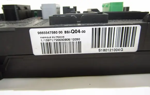 Peugeot 508 Fuse module 966554758000
