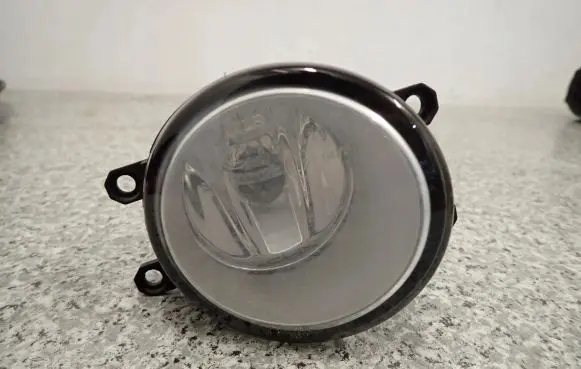 Toyota Auris 150 Front fog light