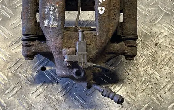 Mercedes-Benz Sprinter W906 Rear brake caliper