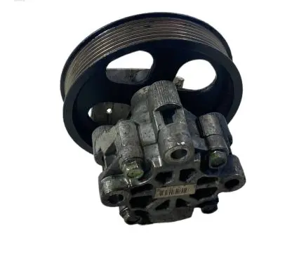 Toyota Avensis T250 Power steering pump