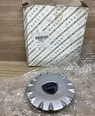 Lancia Ypsilon R14 wheel hub/cap/trim 6001070879