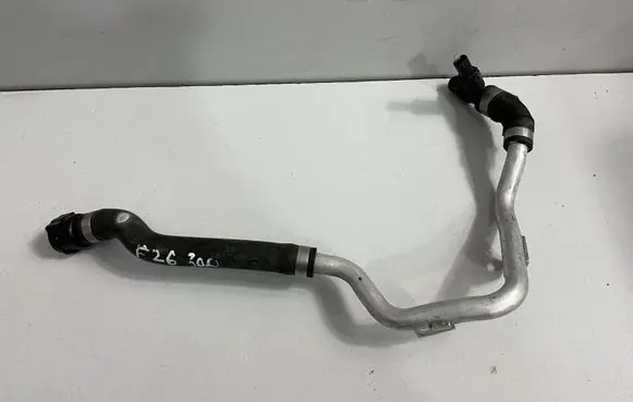 BMW 5 GT F07 Engine coolant pipe/hose 8573157
