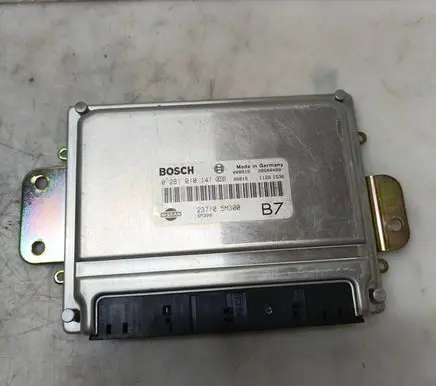 Nissan Almera N16 Engine control unit/module 0281010141 237105M300 28SA4480
