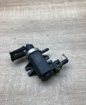 Volkswagen Transporter - Caravelle T4 Turbo solenoid valve 1H0906627 72190320