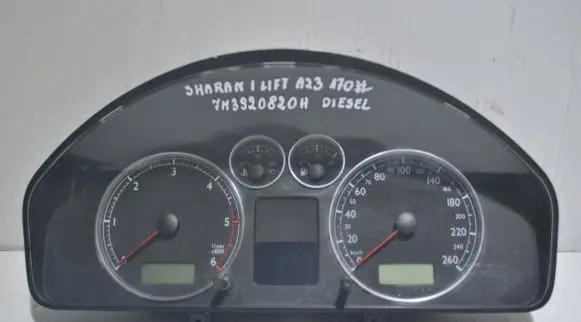 Volkswagen Sharan Speedometer (instrument cluster) 7M3920820H