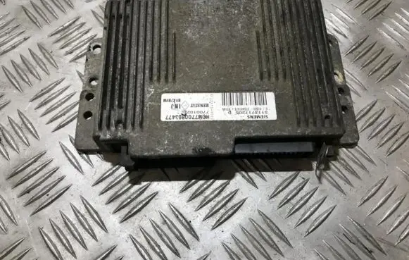 Renault Laguna I Engine control unit/module hom7700863477 7700863477