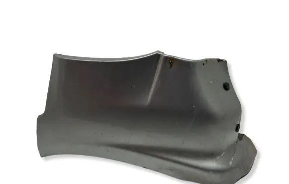 Mitsubishi Pajero Fender end trim MR438733