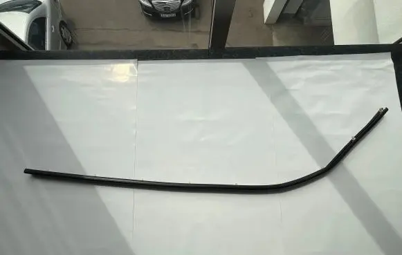 Mercedes-Benz C W202 Front door rubber seal 2026800274 A2026800274