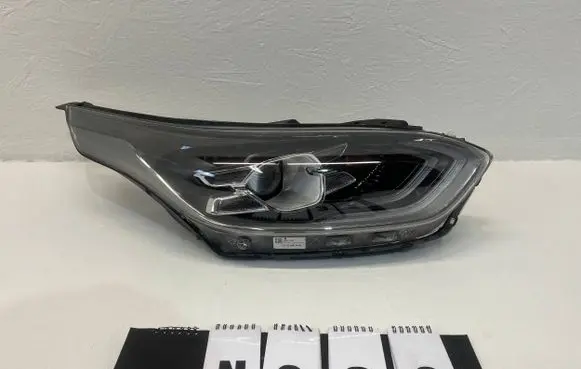 KIA Ceed Headlight/headlamp J792122060