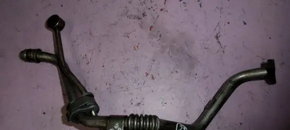 Renault Koleos I EGR valve line/pipe/hose M9R832