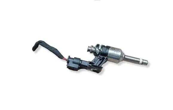 Skoda Rapid (NH) Fuel injector 03F906036B 036B