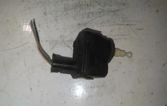 Volvo S40, V40 Headlight level adjustment motor 00728232