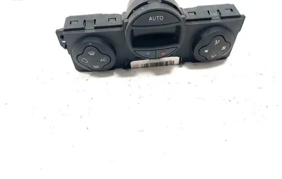 Renault Modus Climate control unit 8200563524 69340012
