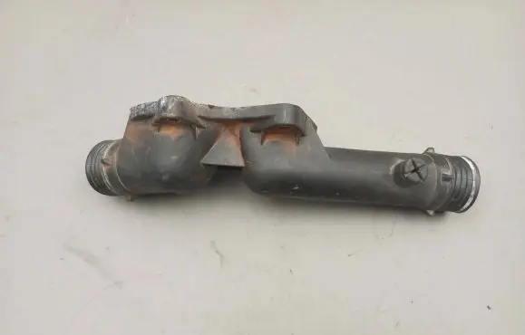 BMW 5 E39 Engine coolant pipe/hose 531740478