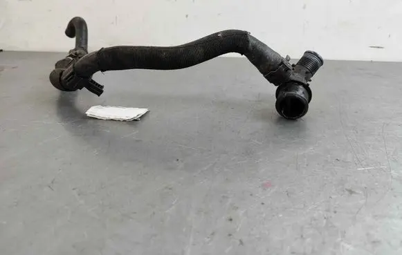 MG MG5 II Engine coolant pipe/hose 10972935