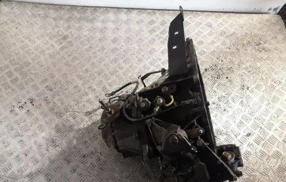 Citroen Xsara Picasso Manual 6 speed gearbox 20DL68