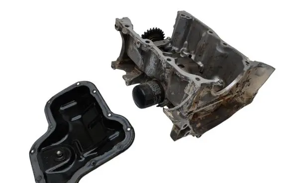 Toyota Yaris XP210 Oil sump 