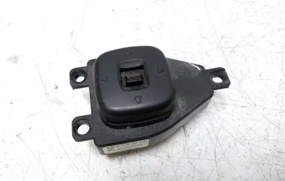 Mazda 3 I Wing mirror switch BJOE6660