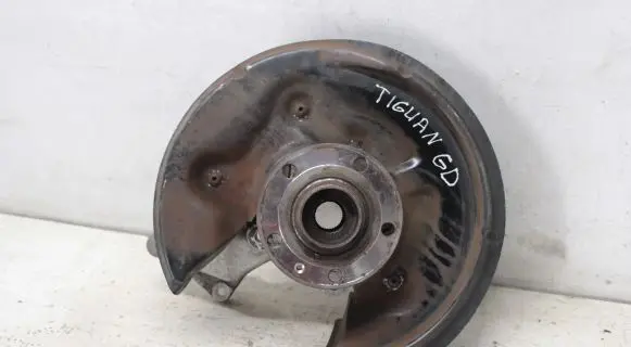 Volkswagen Tiguan Rear wheel hub 3C0505436G