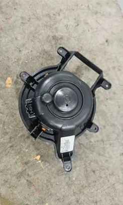 Peugeot 5008 Heater fan/blower T3953003 DT395300337KKZD