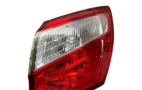 Nissan Qashqai Rear/tail lights 89503244