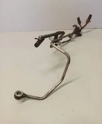 Toyota Hilux (AN10, AN20, AN30) Fuel line pipe 