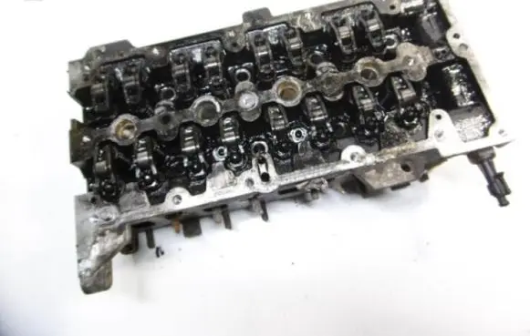 Opel Corsa C Engine head 55193109