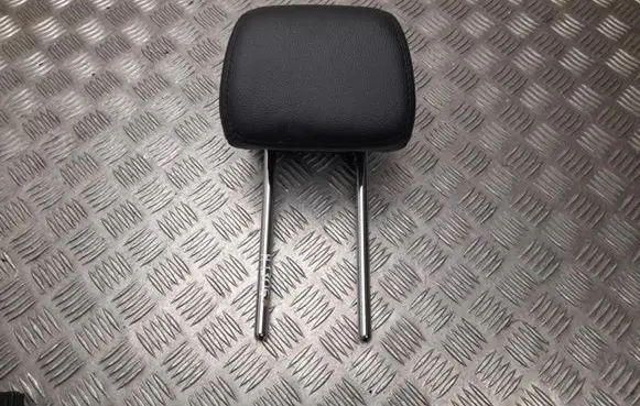 Mercedes-Benz E W213 Front seat headrest 182851327