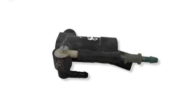 Volvo XC90 Windscreen/windshield washer pump 