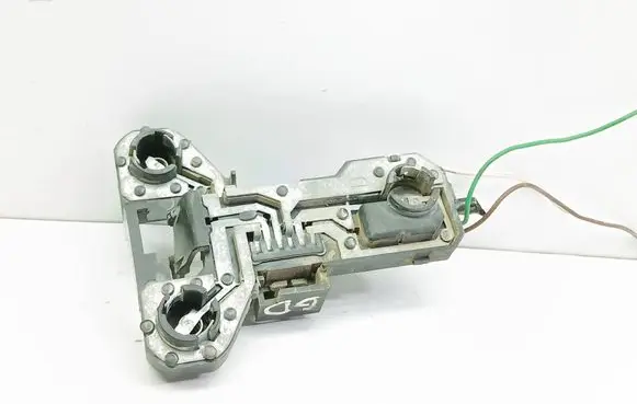 Renault Scenic I Tail light bulb cover holder 