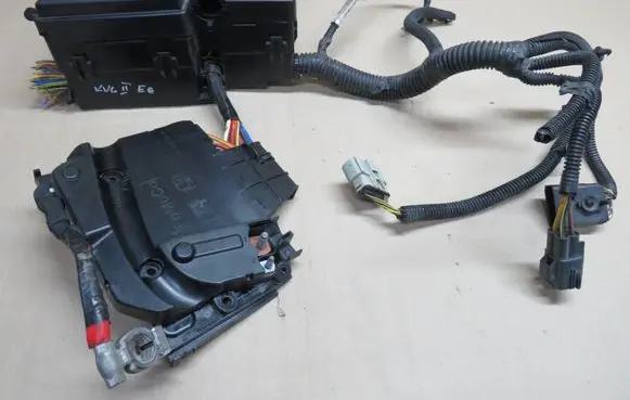 Ford Kuga II Fuse box set AV6T14A067AD