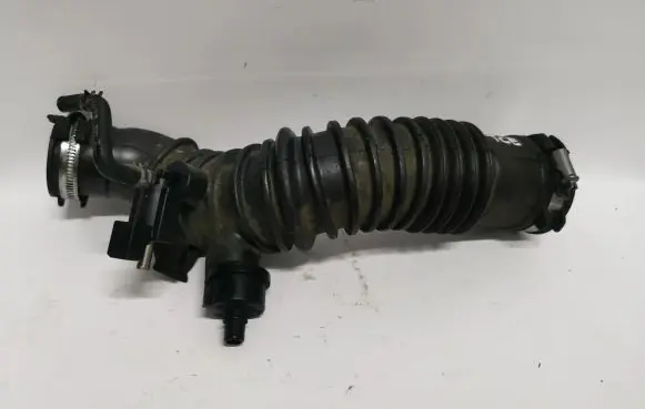 Renault Scenic III - Grand scenic III Air intake duct part 165750001R