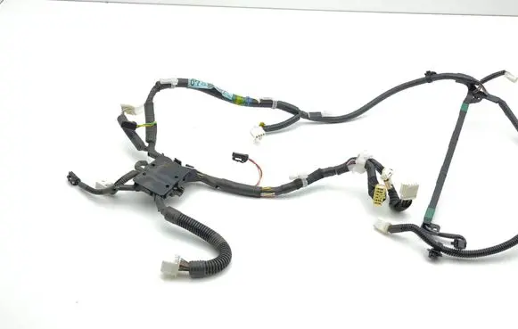 Lexus IS 220D-250-350 Seat wiring loom 8219253070D
