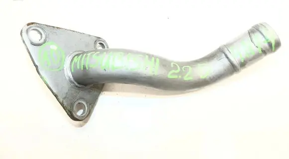 Mitsubishi Outlander Engine coolant pipe/hose