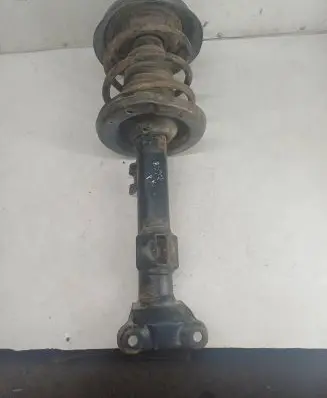 Mercedes-Benz C W203 Front shock absorber with coil spring 335920