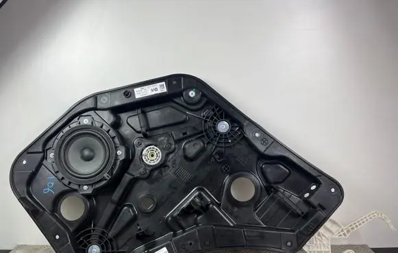 SsangYong Korando Rear window lifting mechanism without motor 7347037000
