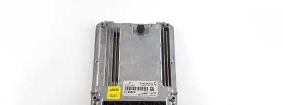 Maserati Levante Engine control unit/module 670104910 0261S19721 1039T23212