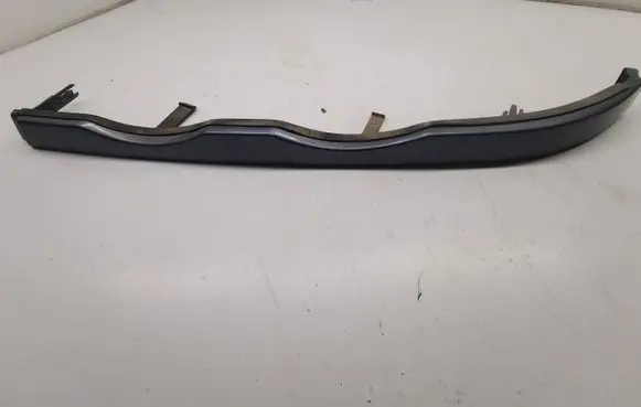 BMW 3 E46 Under headlight/headlamp trim 8208481