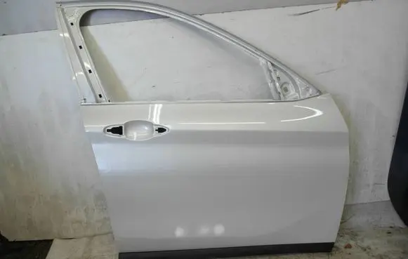 BMW X1 F48 F49 Front door 