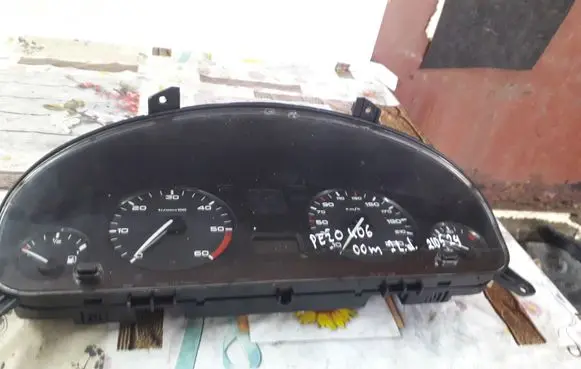 Peugeot 406 Speedometer (instrument cluster) 80553AA210 97001043299204