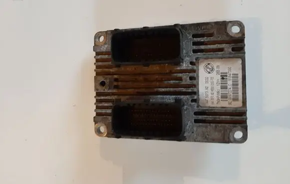 Fiat Punto (188) Engine control unit/module 51847330 IAW5SF3M2