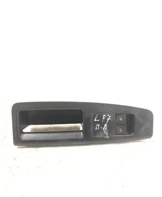 Volkswagen Polo IV 9N3 Electric window control switch 4G1867171B