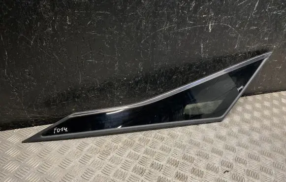 Lexus RX 450H Rear door window/glass frame 