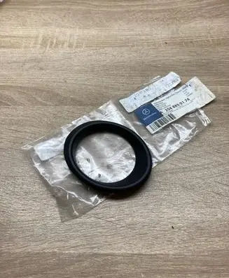 Mercedes-Benz C W204 Front fog light trim/grill A2048850174