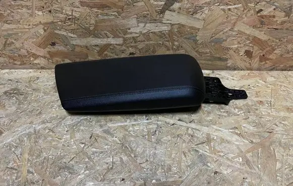 Alfa Romeo Giulia Armrest 156132369