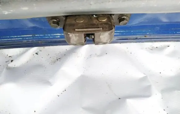 KIA Carens I Tailgate/trunk/boot lock/catch/latch