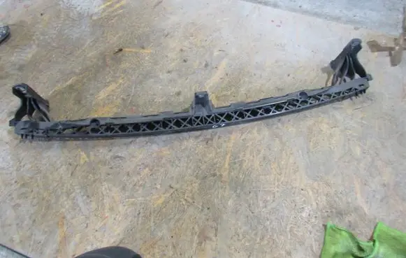 Volkswagen Golf VII Top upper radiator support slam panel 5G0805705